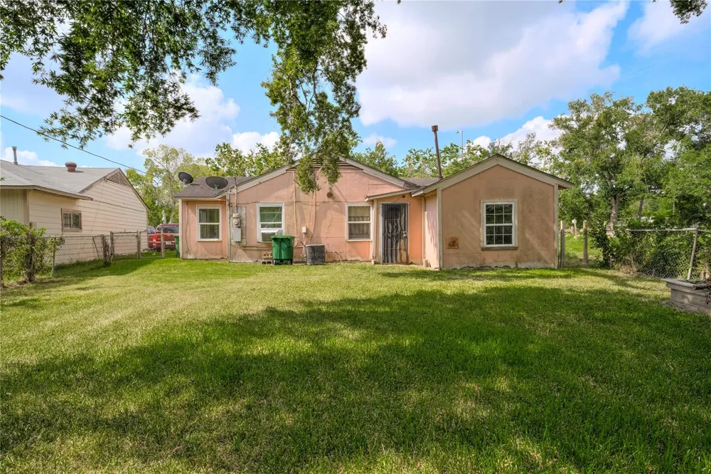 4325 Kay Circle Houston, TX 77051