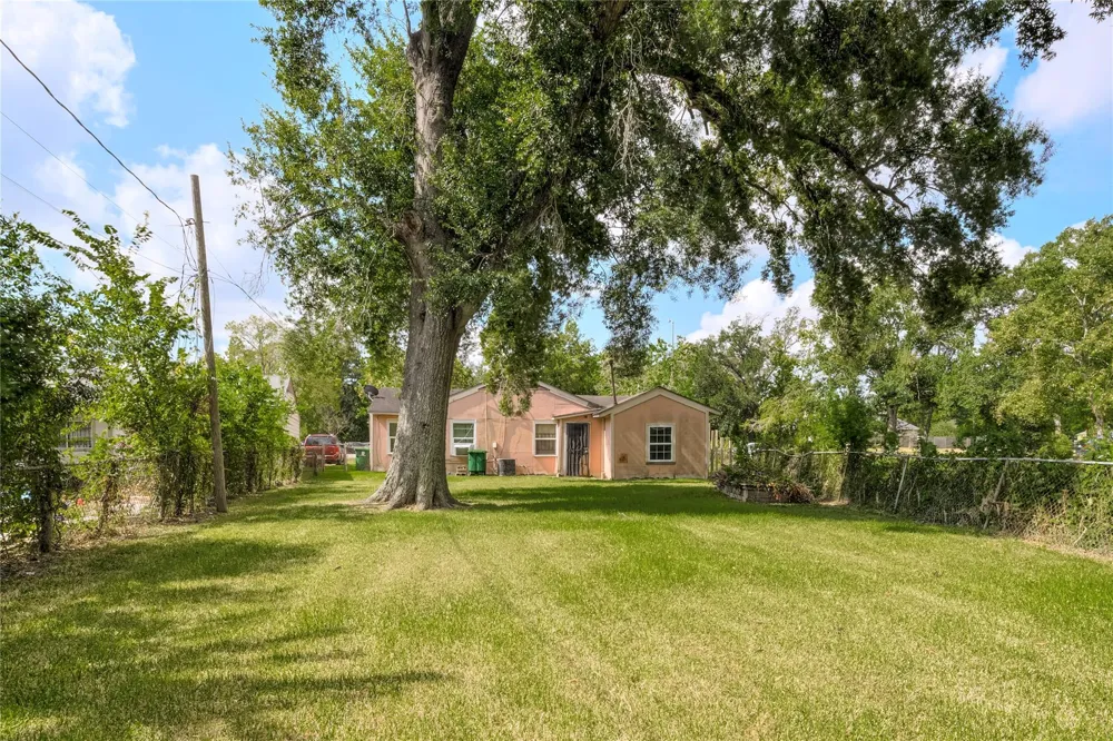 4325 Kay Circle Houston, TX 77051