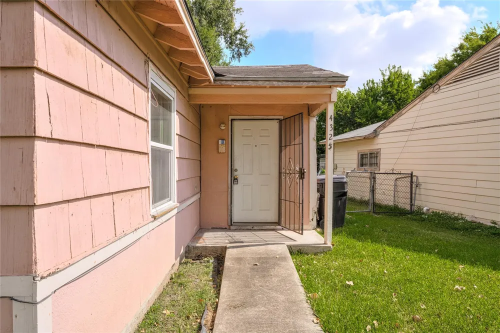 4325 Kay Circle Houston, TX 77051