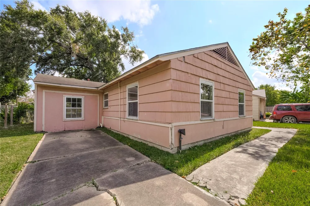 4325 Kay Circle Houston, TX 77051