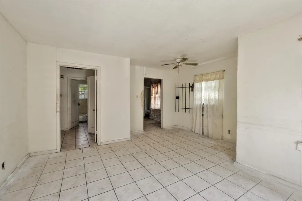 4325 Kay Circle Houston, TX 77051
