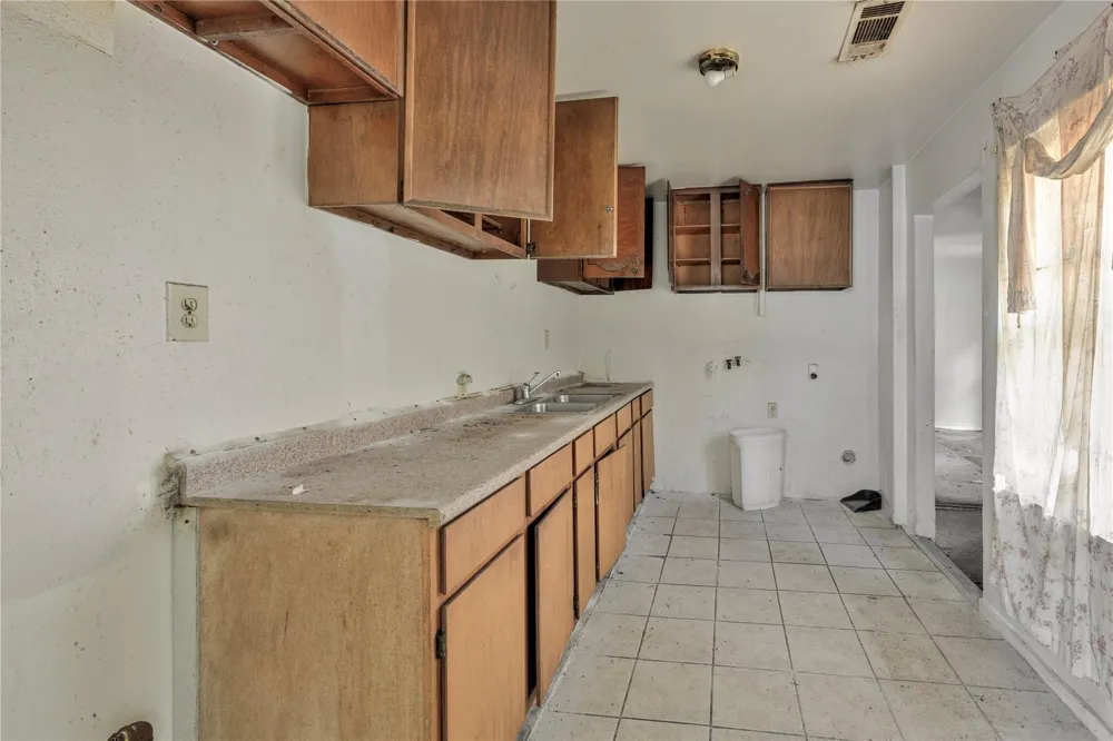4325 Kay Circle Houston, TX 77051
