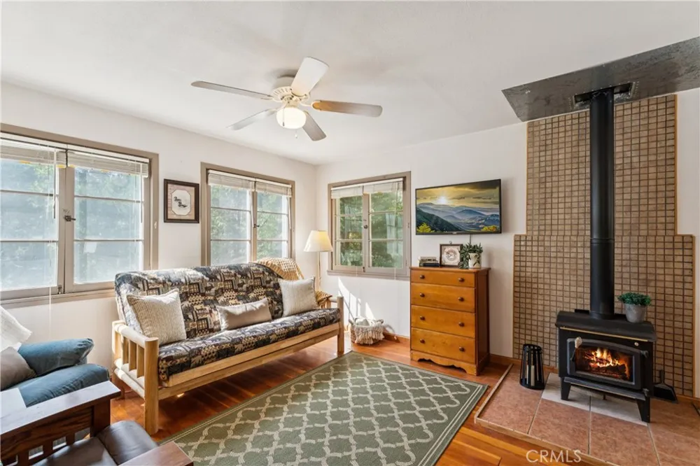 27260 Little Bear Road Blue Jay, CA 92317
