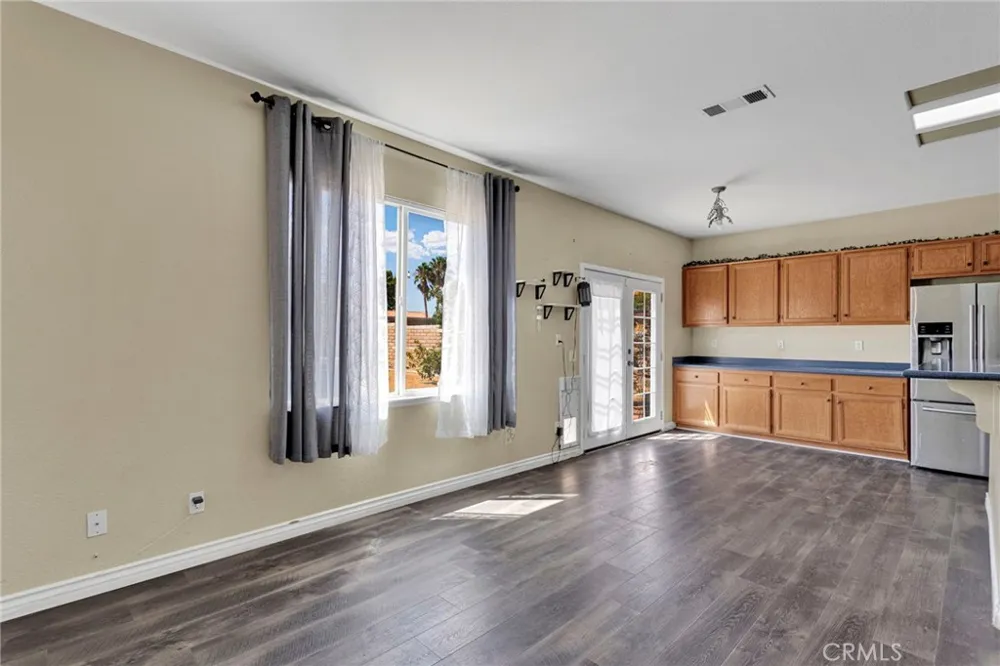 13068 Angelica Victorville, CA 92392
