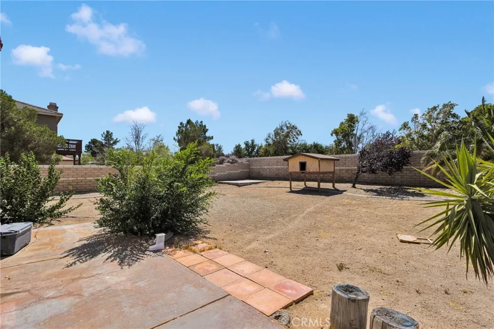 13068 Angelica Victorville, CA 92392