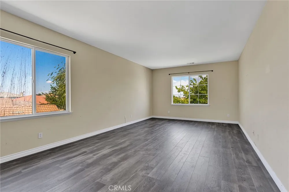 13068 Angelica Victorville, CA 92392