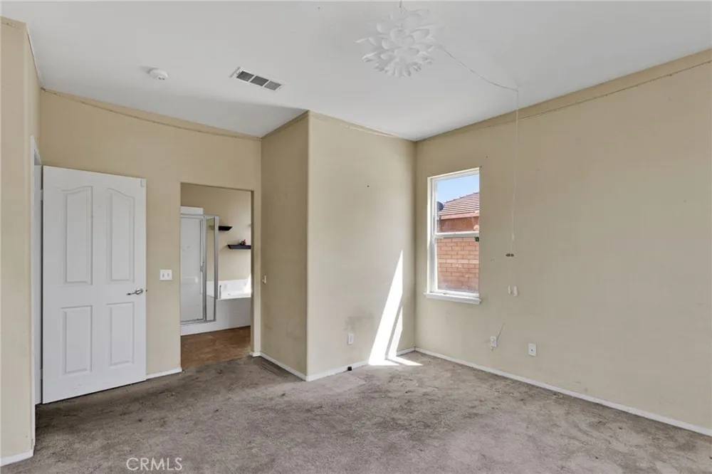 13068 Angelica Victorville, CA 92392