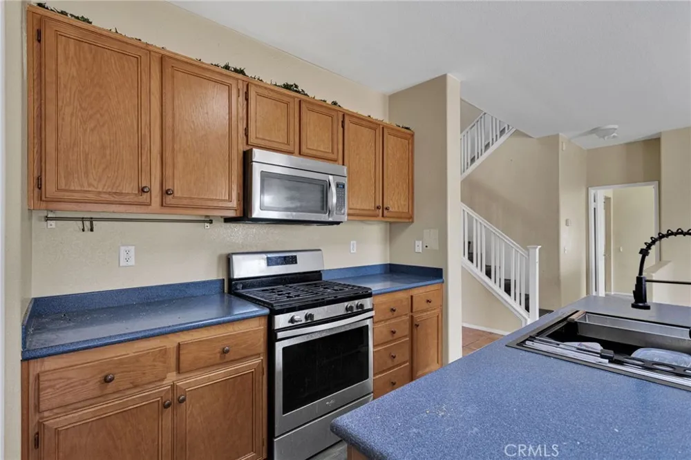 13068 Angelica Victorville, CA 92392