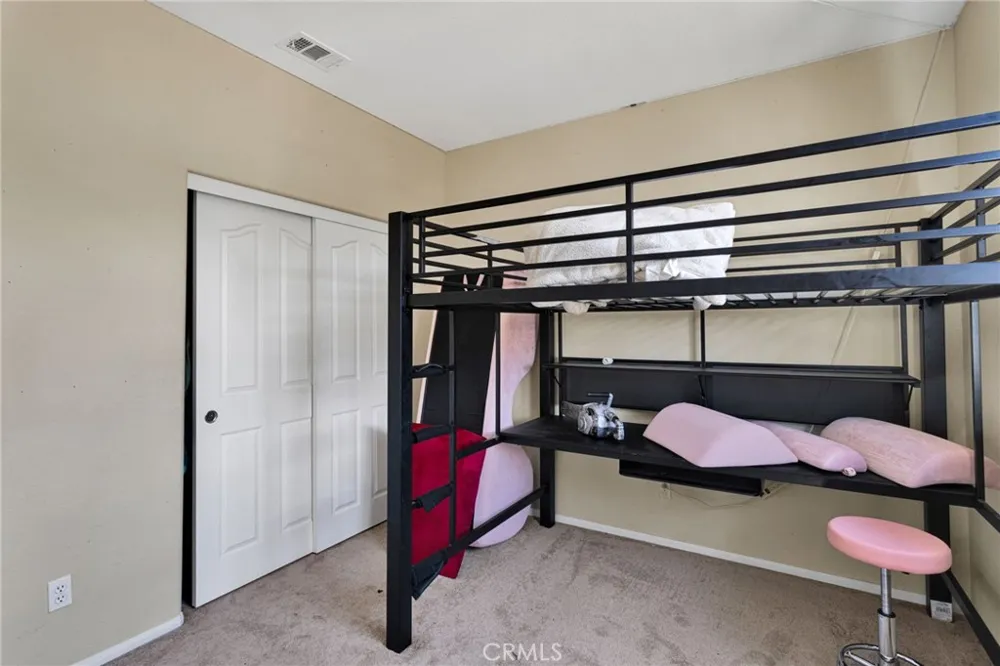 13068 Angelica Victorville, CA 92392