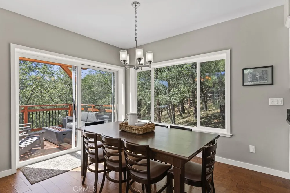 1198 Bruin Trail Fawnskin, CA 92333