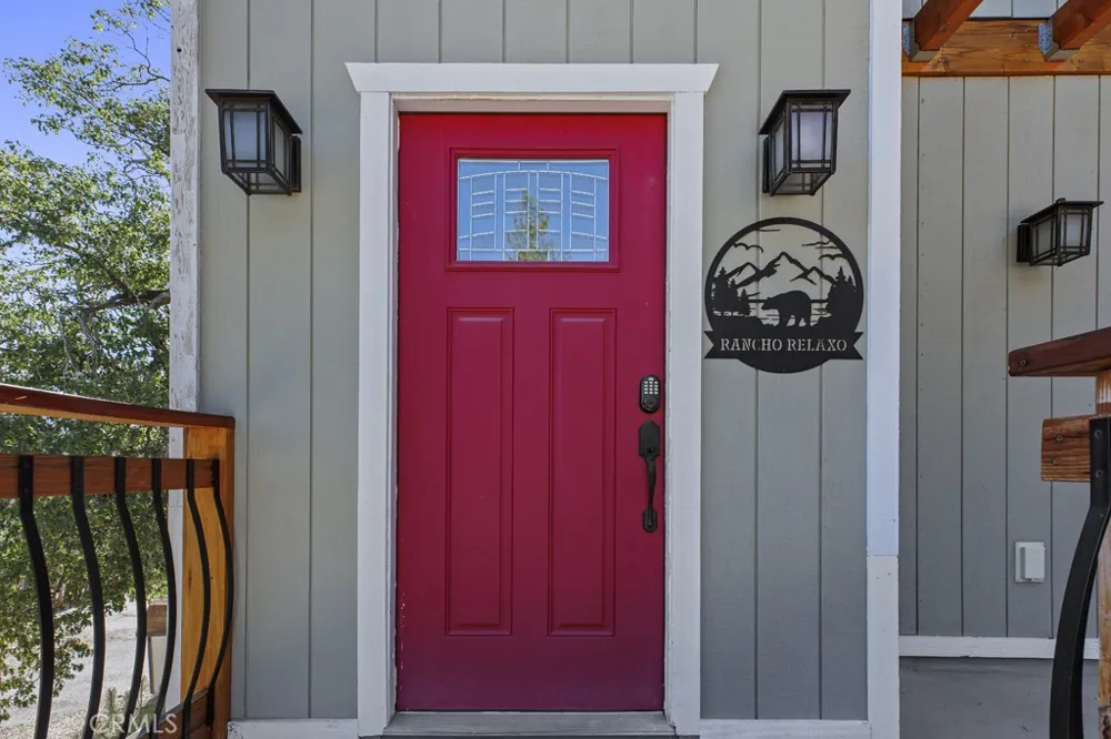 1198 Bruin Trail Fawnskin, CA 92333