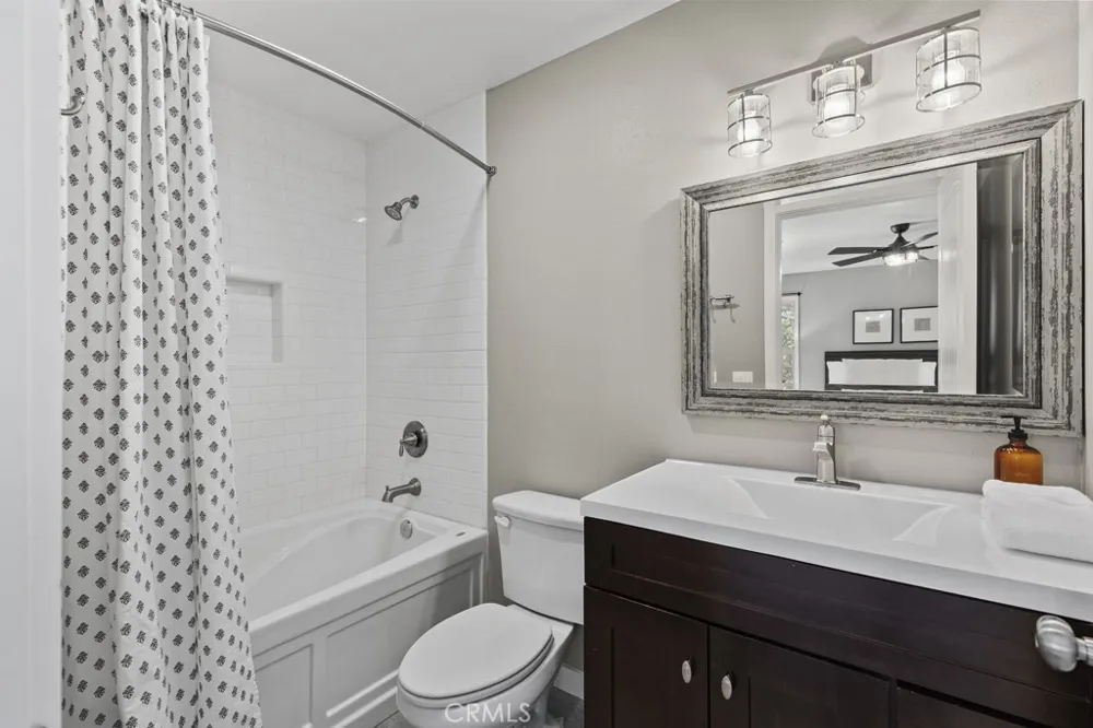 1198 Bruin Trail Fawnskin, CA 92333