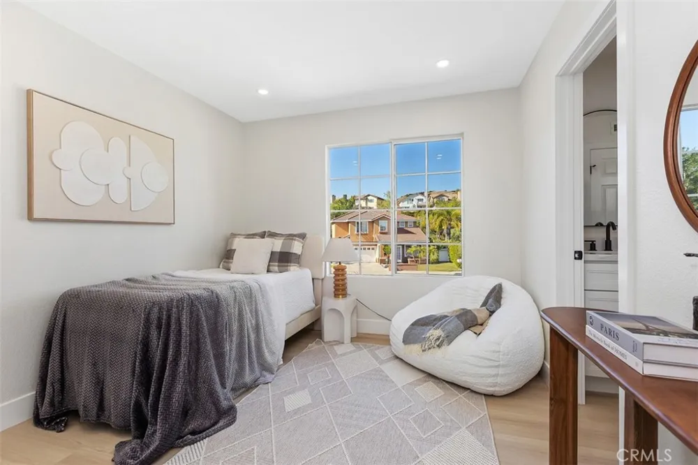 5 Chatri Circle Lake Forest, CA 92610