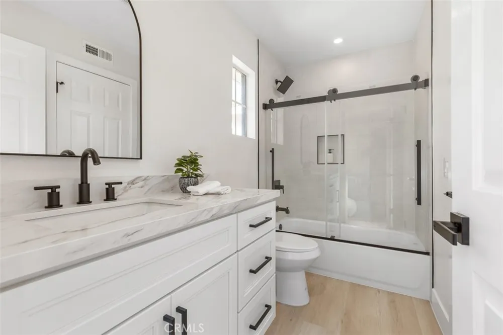 5 Chatri Circle Lake Forest, CA 92610