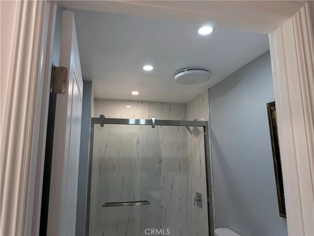 7035 RHEA Reseda, CA 91335