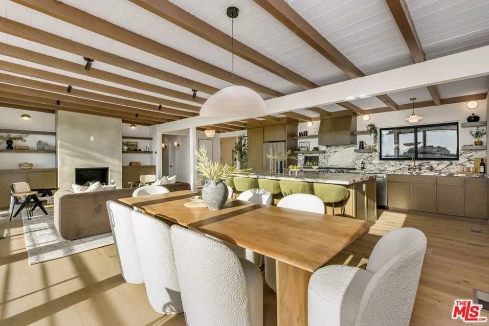 645 Luton Drive Glendale, CA 91206