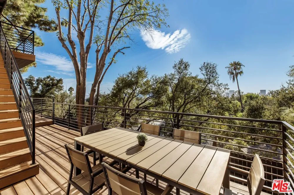 645 Luton Drive Glendale, CA 91206