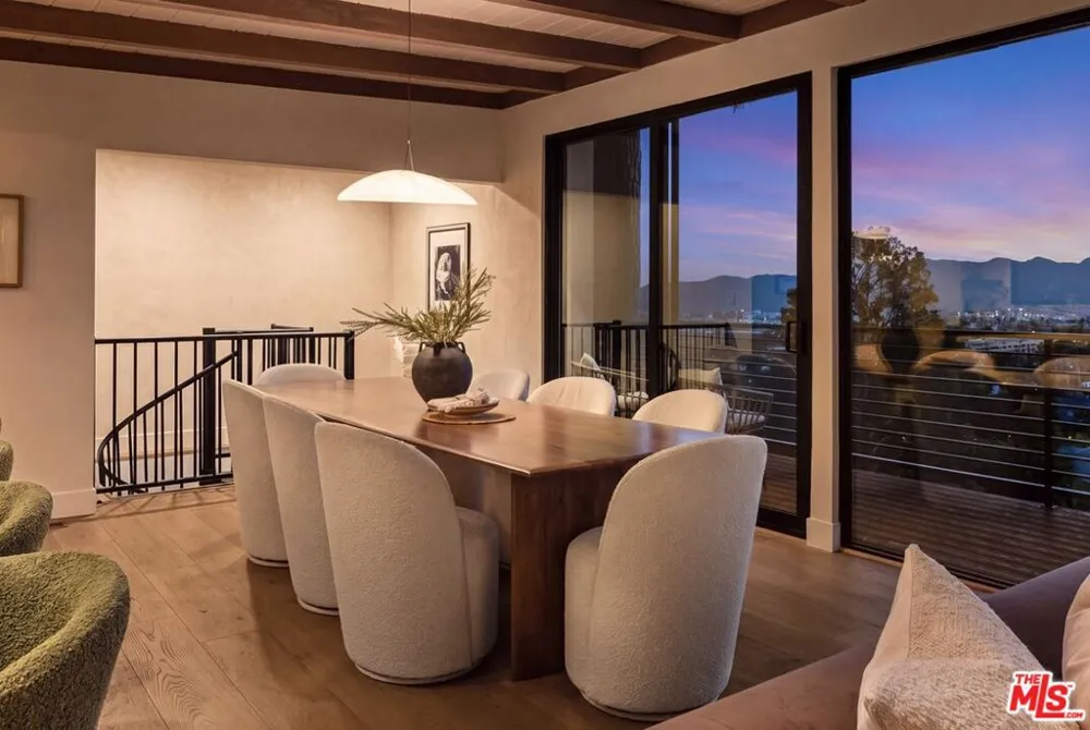645 Luton Drive Glendale, CA 91206