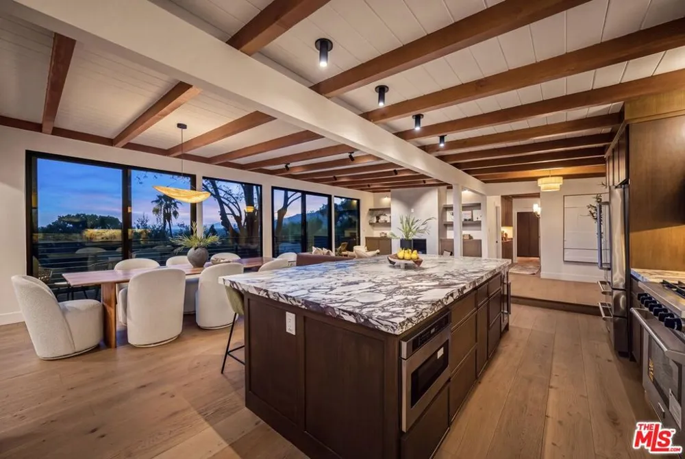 645 Luton Drive Glendale, CA 91206