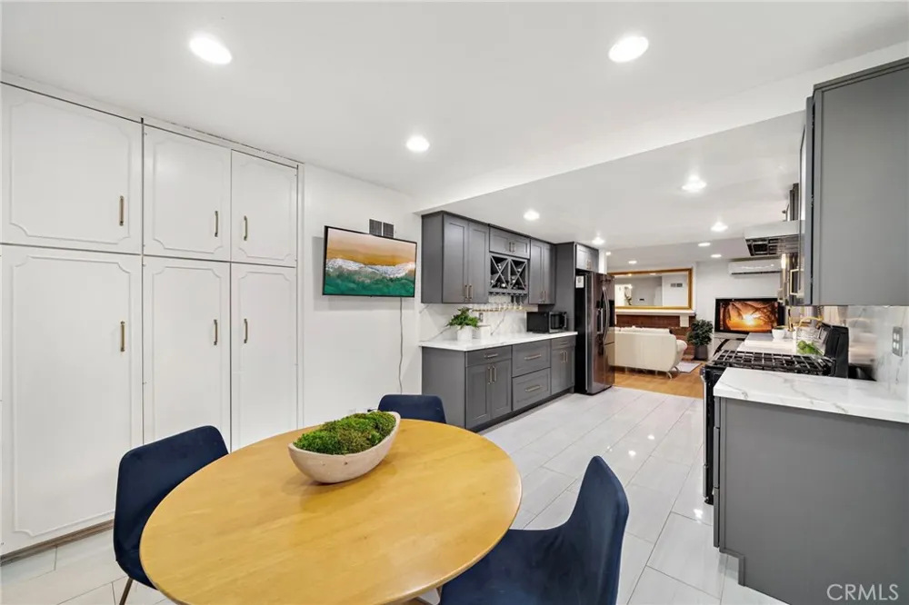 15751 Cromwell Circle Westminster, CA 92683