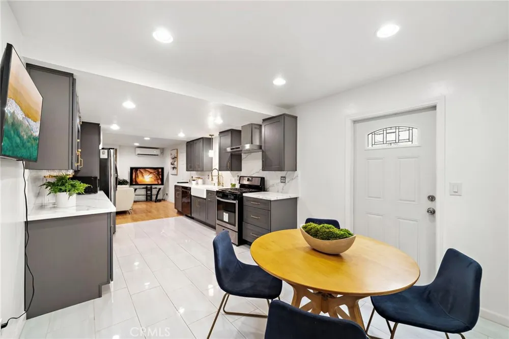 15751 Cromwell Circle Westminster, CA 92683