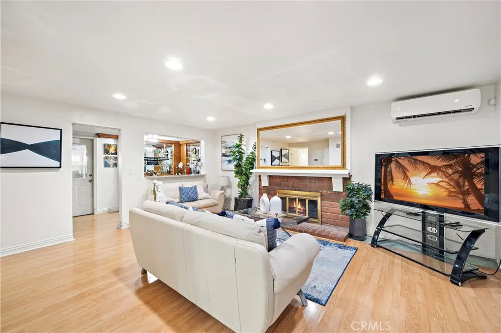 15751 Cromwell Circle Westminster, CA 92683