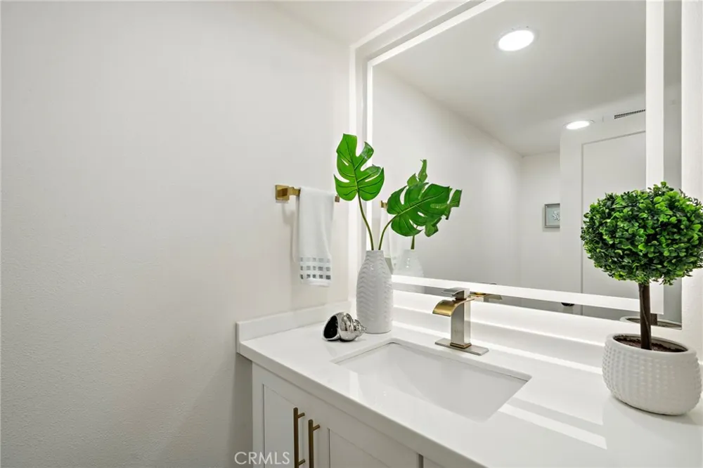 15751 Cromwell Circle Westminster, CA 92683
