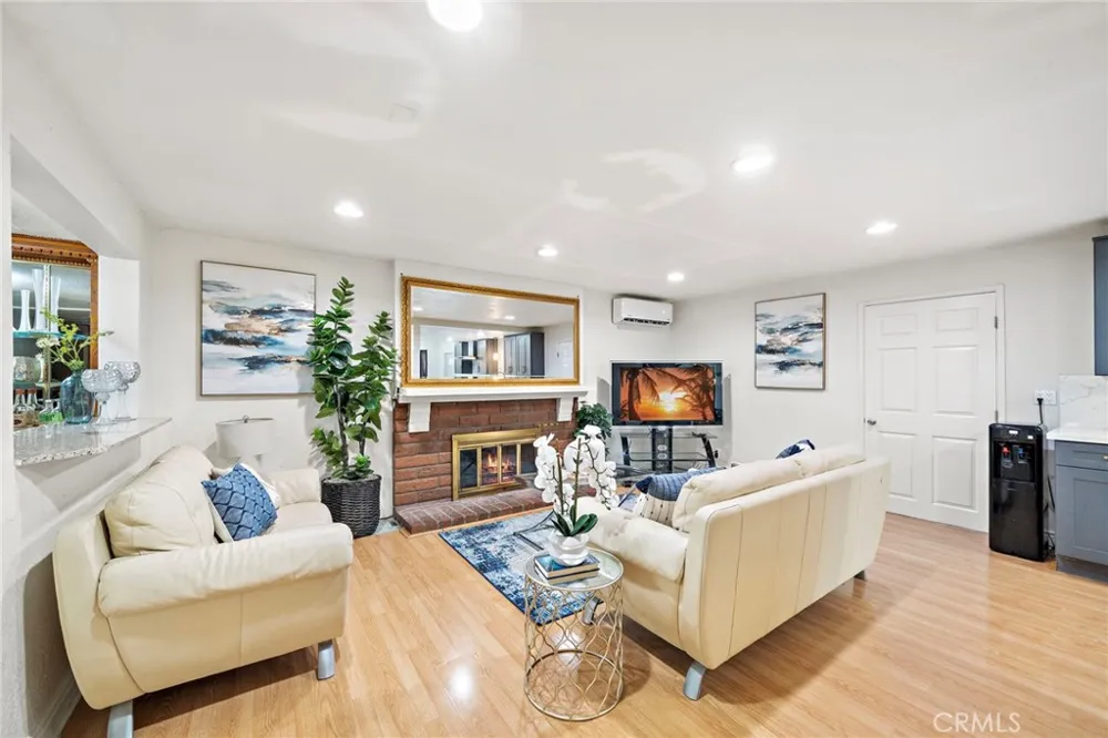 15751 Cromwell Circle Westminster, CA 92683