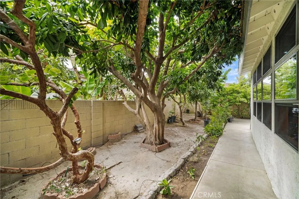 15751 Cromwell Circle Westminster, CA 92683