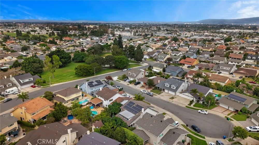 15751 Cromwell Circle Westminster, CA 92683