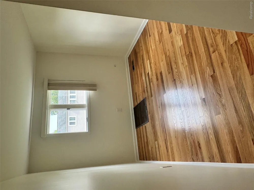 19975 S Great Oaks Circle Clinton Charter Township, MI 48036