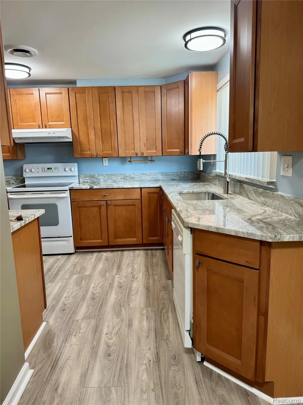 308 Rochester Road Clawson City, MI 48017