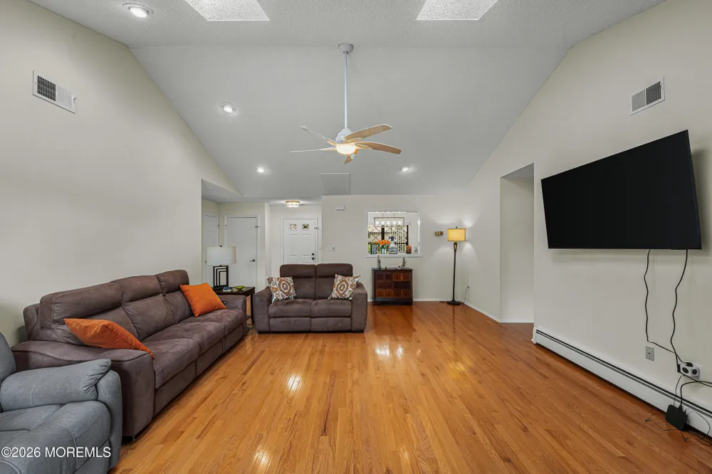 3 Hampton Drive Marlboro, NJ 07746