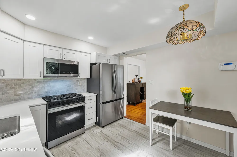 3 Hampton Drive Marlboro, NJ 07746