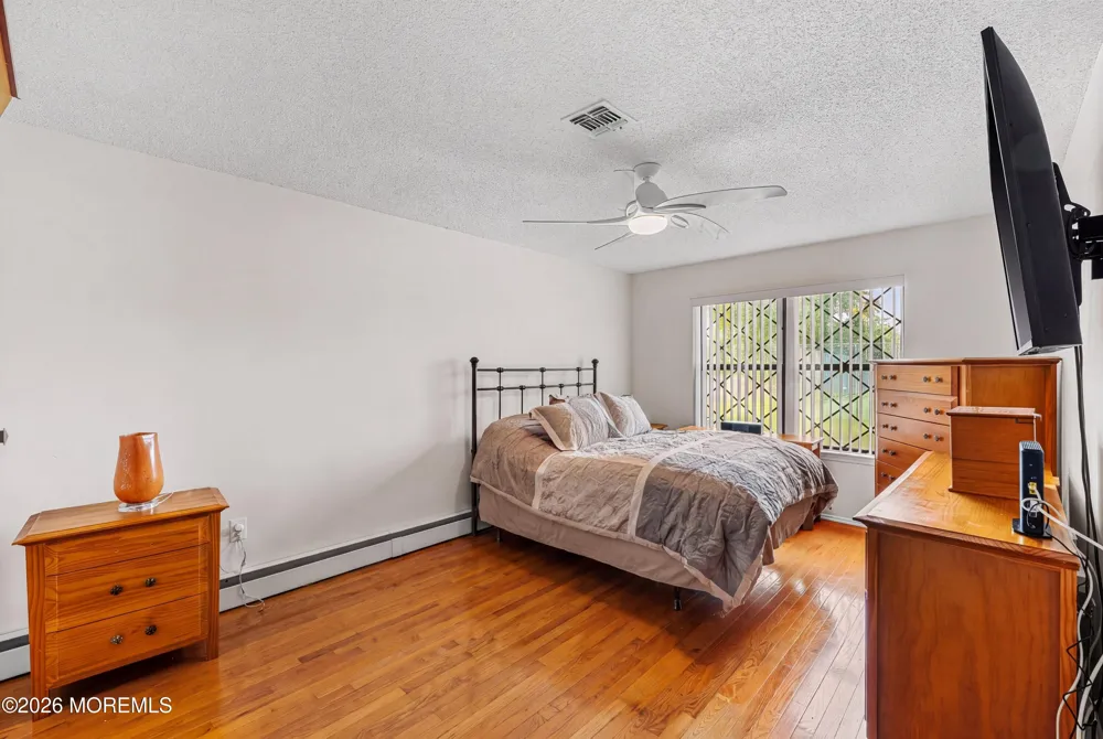 3 Hampton Drive Marlboro, NJ 07746