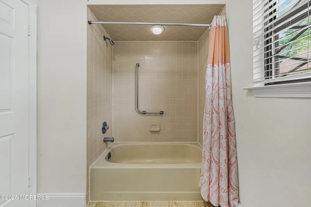 3 Hampton Drive Marlboro, NJ 07746