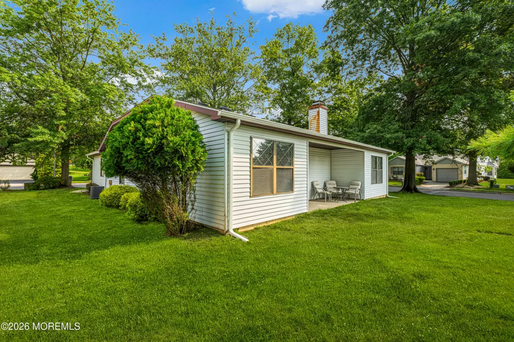 3 Hampton Drive Marlboro, NJ 07746