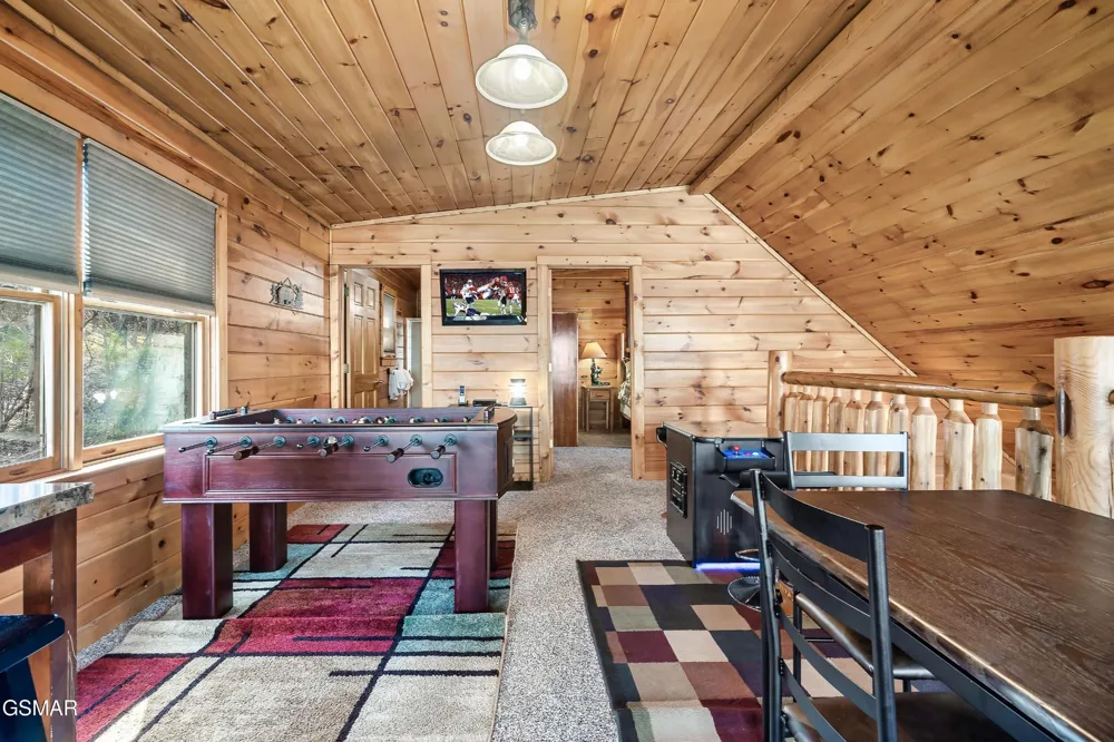 1908 Rhododendron Lane Sevierville, TN 37876