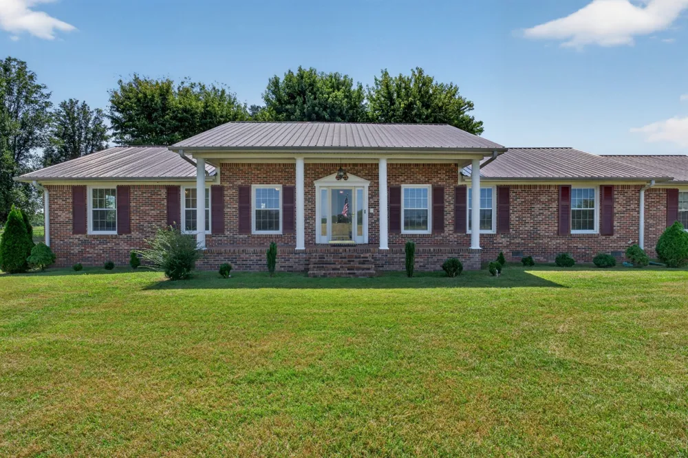2085 Short Mountain Hwy Smithville, TN 37166