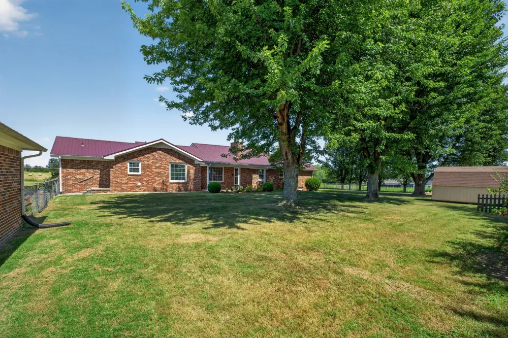 2085 Short Mountain Hwy Smithville, TN 37166