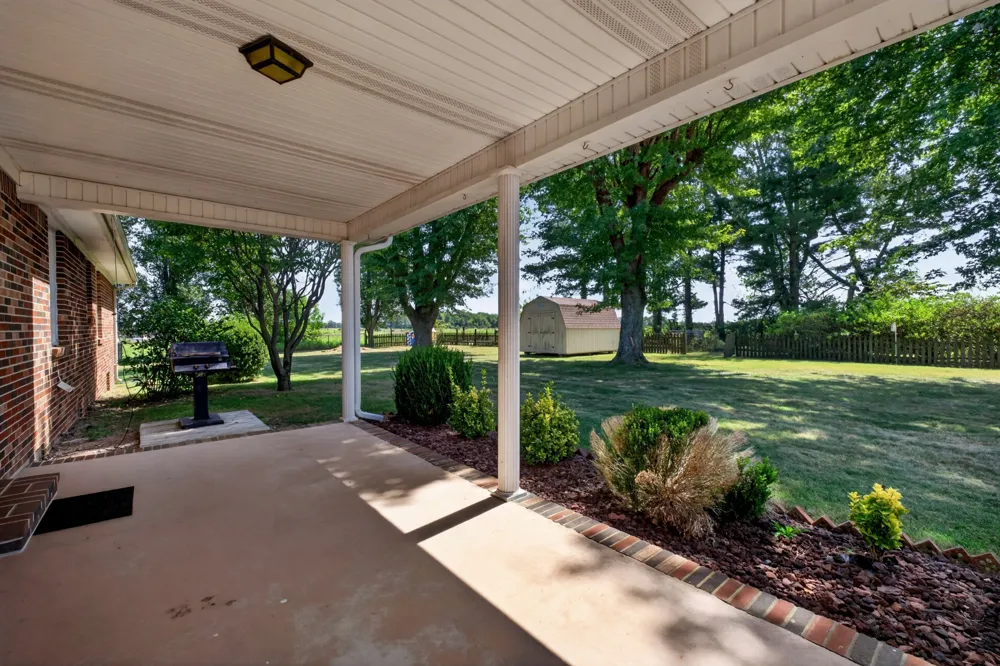 2085 Short Mountain Hwy Smithville, TN 37166