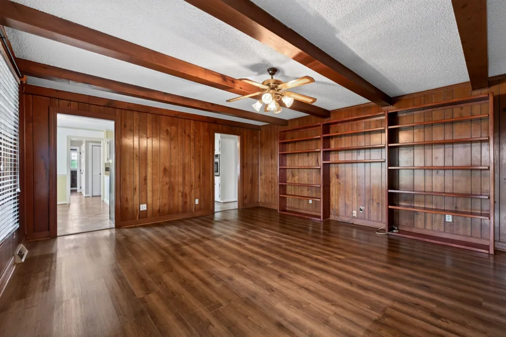 2085 Short Mountain Hwy Smithville, TN 37166
