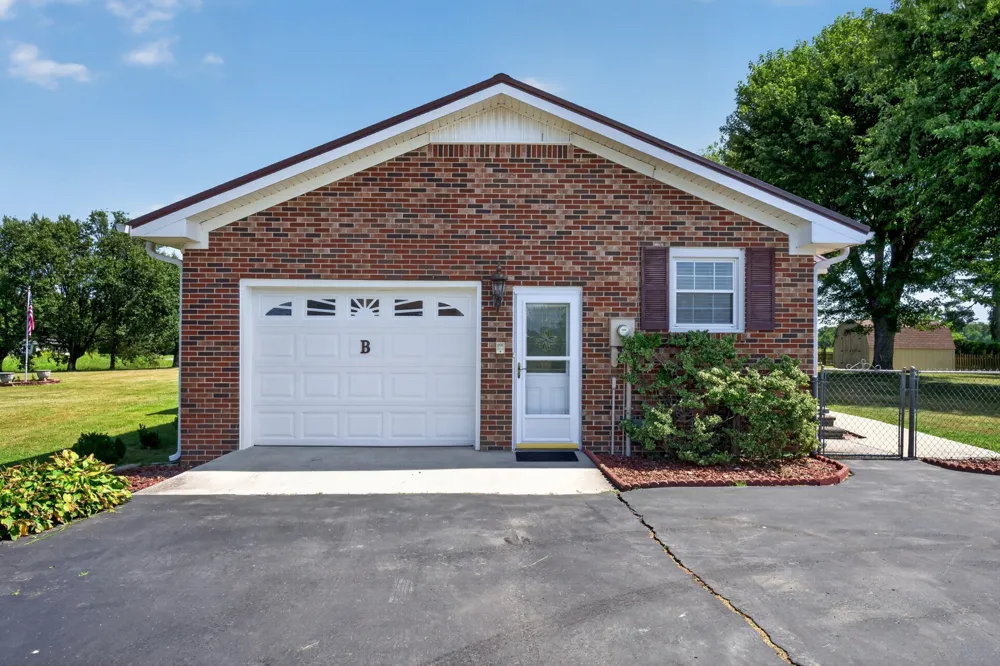 2085 Short Mountain Hwy Smithville, TN 37166