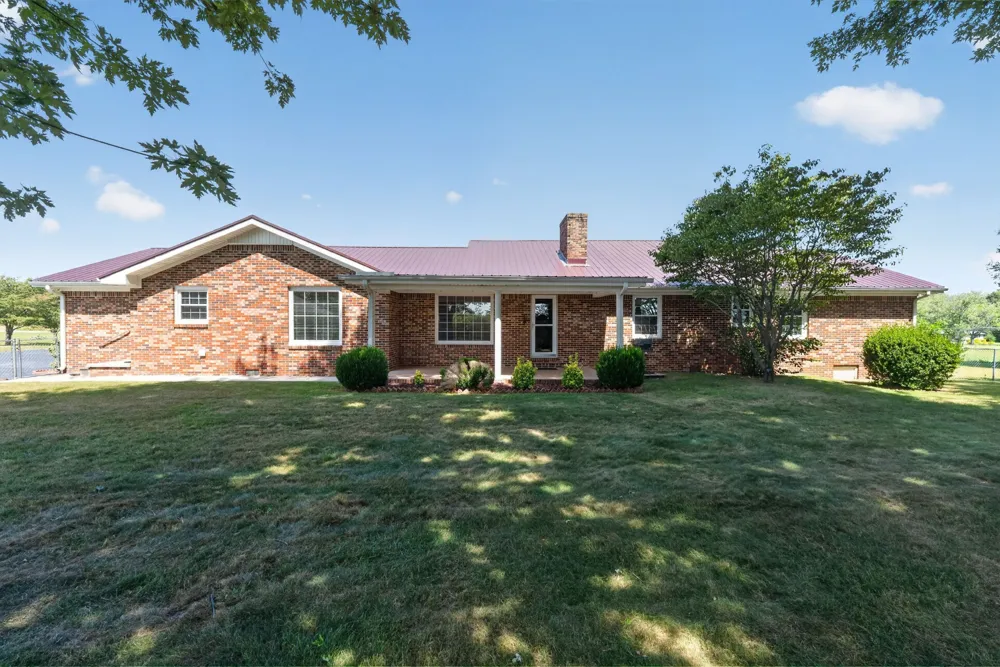 2085 Short Mountain Hwy Smithville, TN 37166