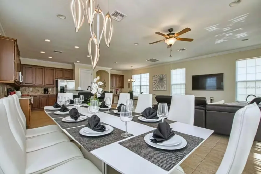 7824 LOXAHATCHEE COURT Kissimmee, FL 34747