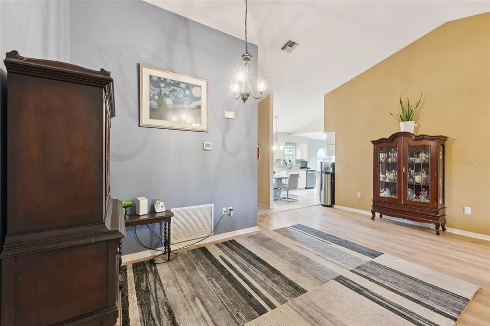 30724 FAIRVIEW AVENUE Tavares, FL 32778