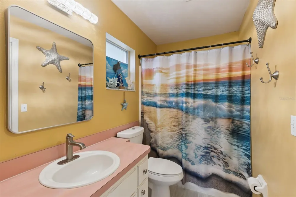 30724 FAIRVIEW AVENUE Tavares, FL 32778