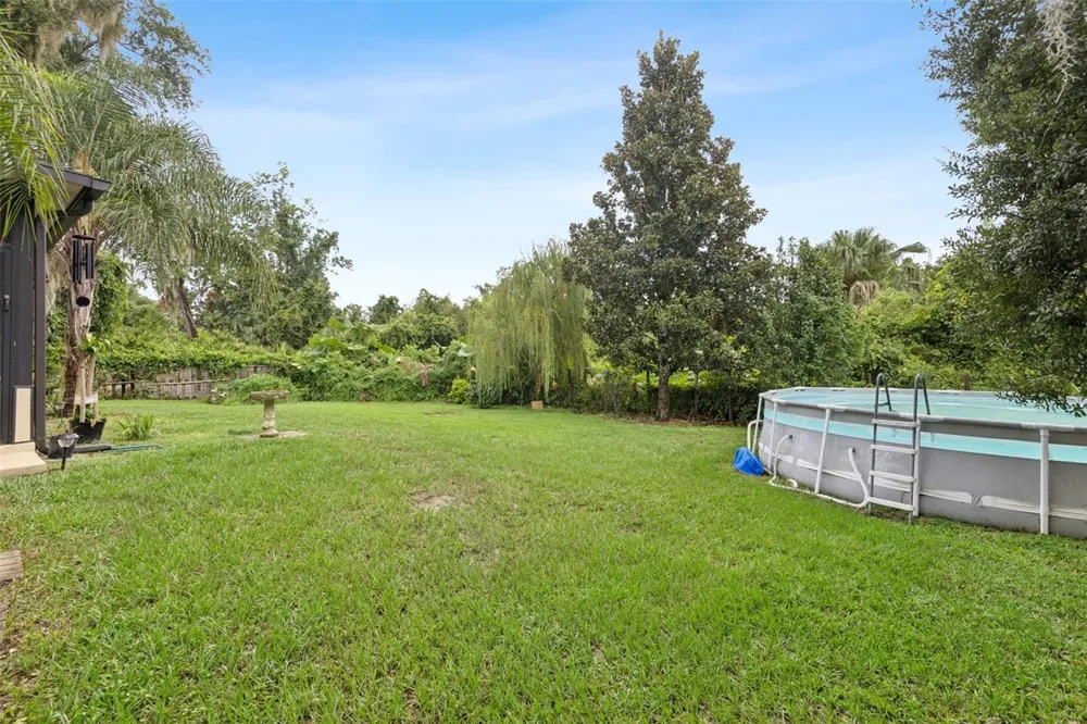 30724 FAIRVIEW AVENUE Tavares, FL 32778