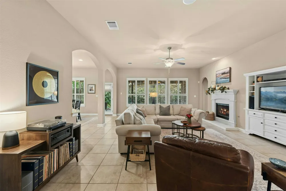 15612 Pontic Pass Bee Cave, TX 78738