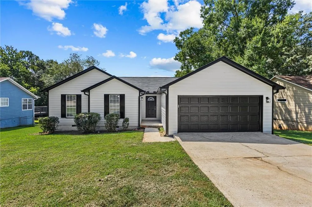 3679 Ashbill Rex, GA 30273